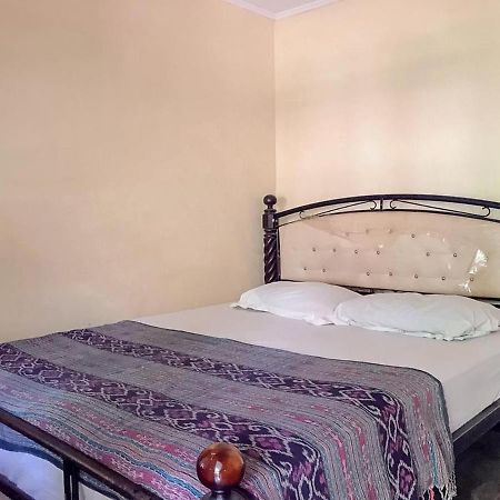 Oka Homestay Mitra Reddoorz Mataram Ngoại thất bức ảnh