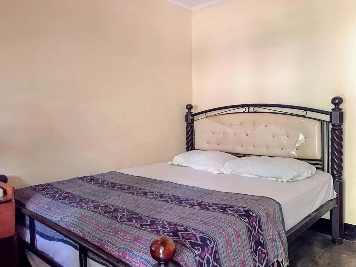 Oka Homestay Mitra Reddoorz Mataram Ngoại thất bức ảnh