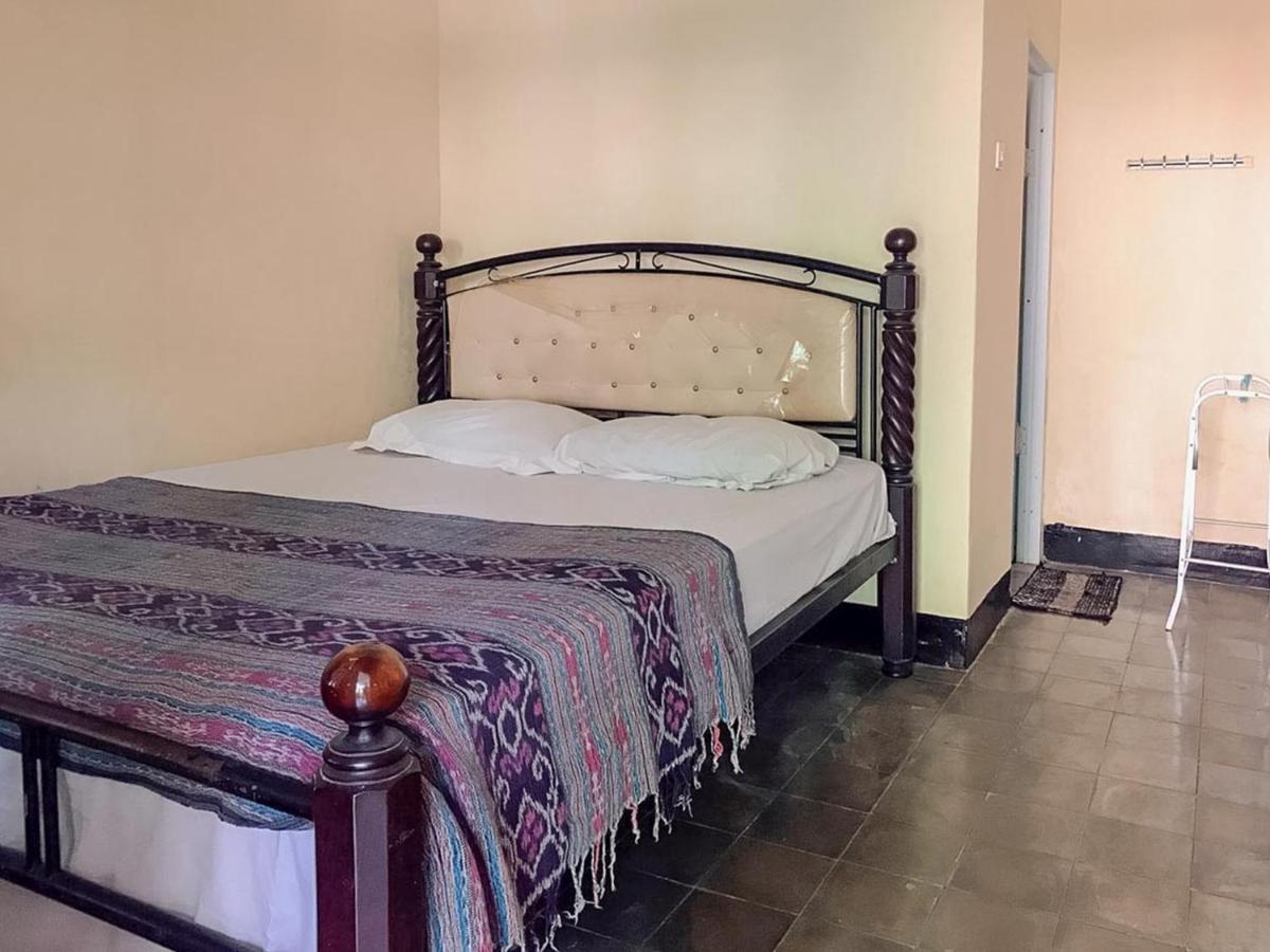Oka Homestay Mitra Reddoorz Mataram Ngoại thất bức ảnh